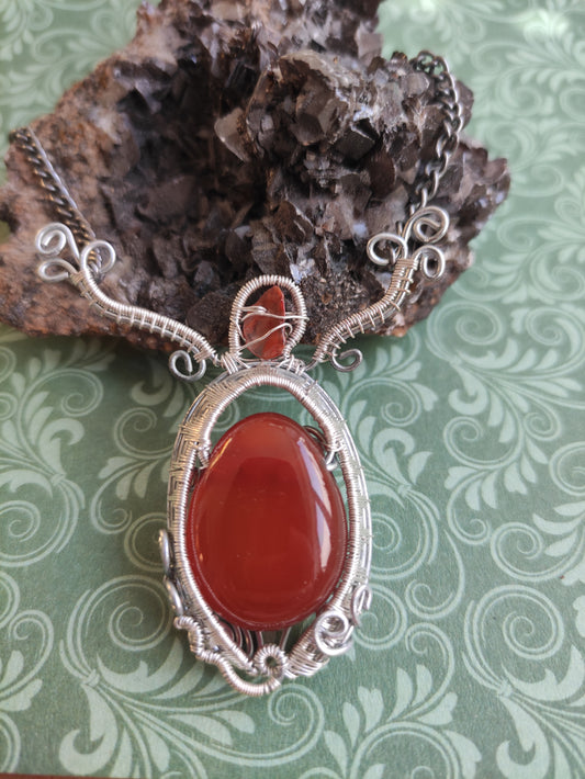 „Dragons Egg“ Kette